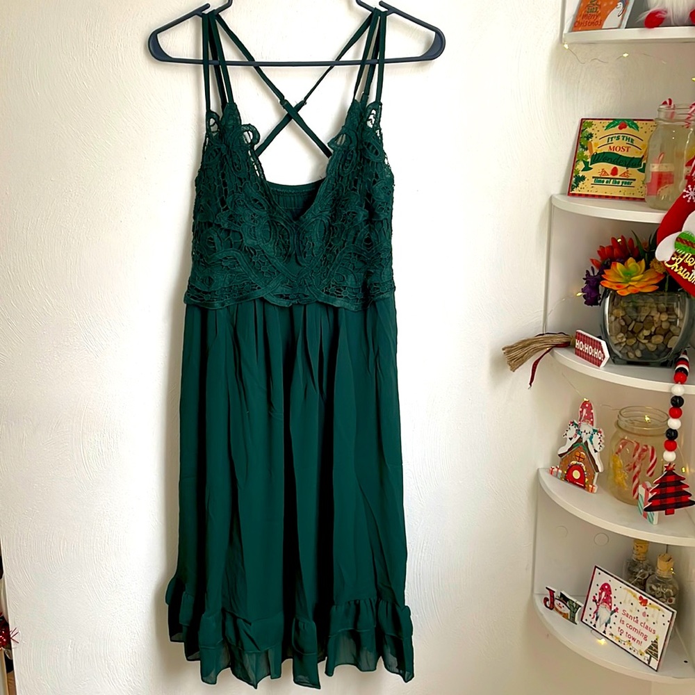 Emerald green dress. Size L. *NWT*